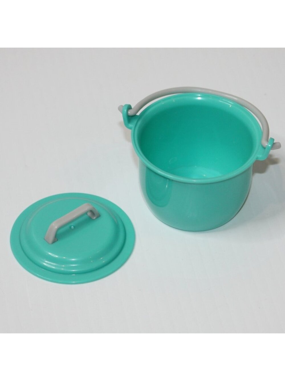American Girl Aqua Colored Stockpot from Maryellen’s Vintage Stove & Accessories